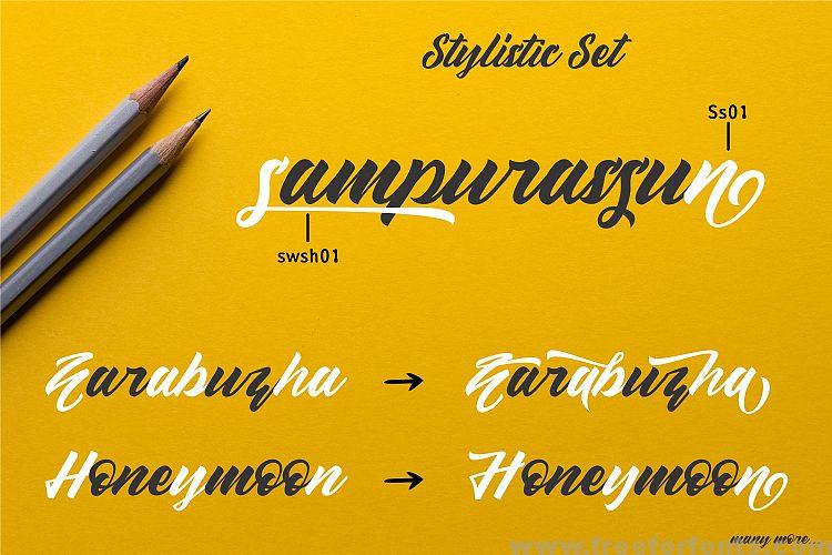 Sellwyne Script Font Free Download
