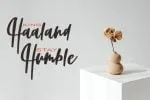 Holla Romansa Font