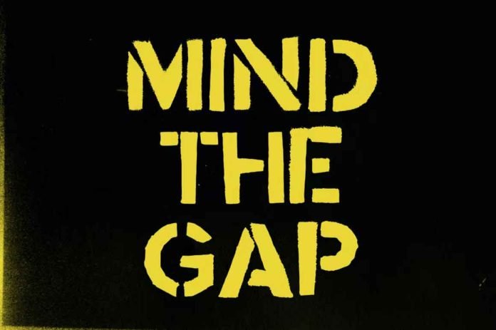 Stencil Font Mind The Gap