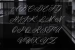 Heiyarus Script Font
