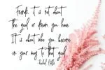 Awestruck - A Signature Style Font