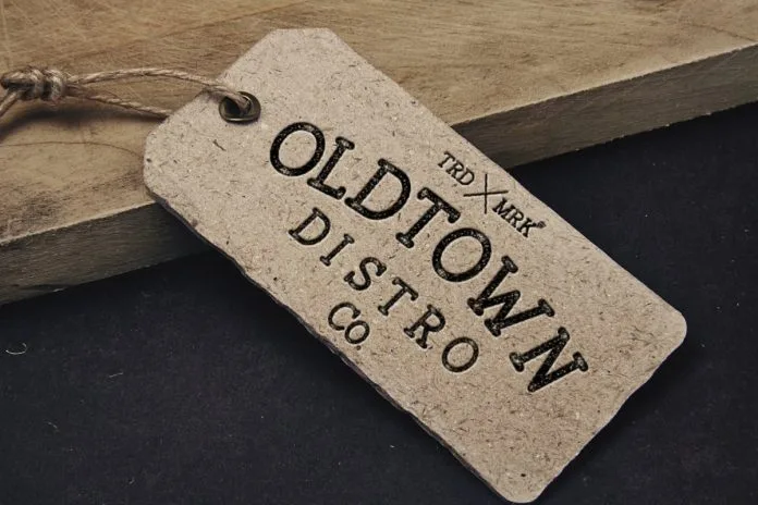 Broster Slab Typeface with extra ornaments Font