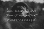Captures Font