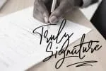Curly Millie Font