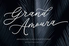 Grand Amoura Font