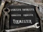 Silver Creek Typeface Font