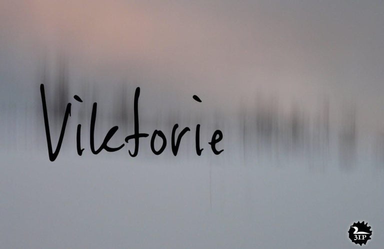 Viktorie Font Free Download