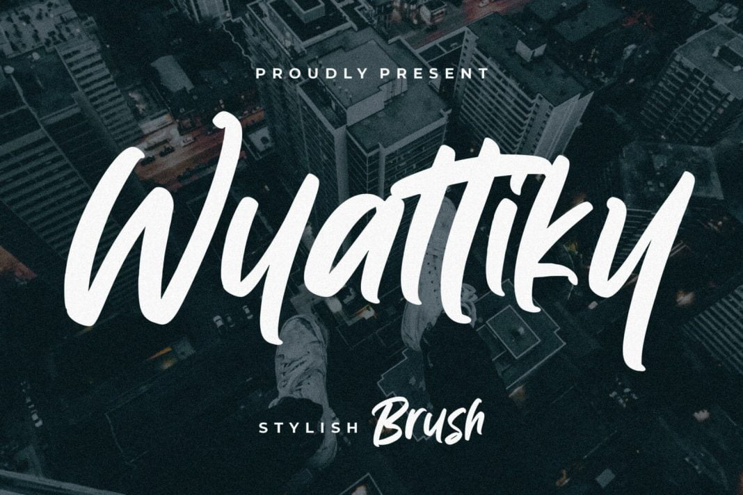 Wyattiky Stylish Brush